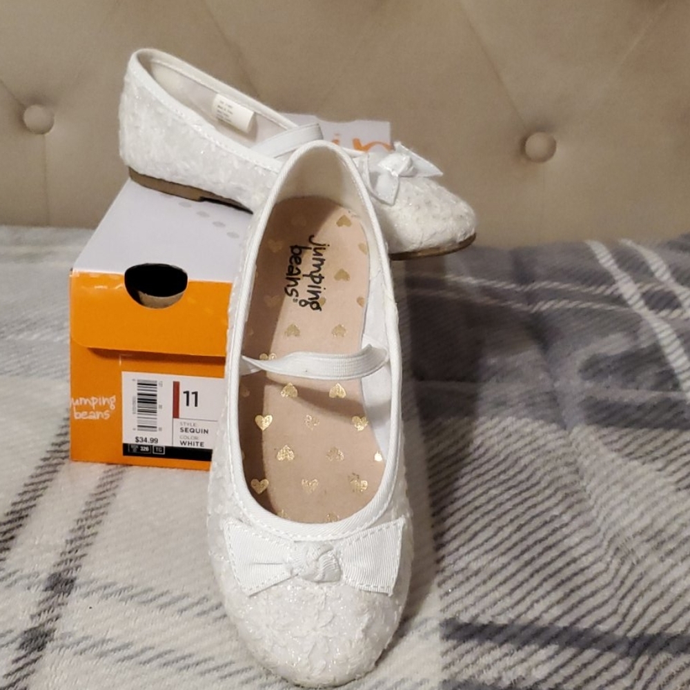 Jumpin Beans lace dress shoe